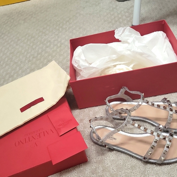 Valentino sandals new - Picture 1 of 1